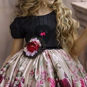 NWT Dollcake Stealing Kisses Sash Headband